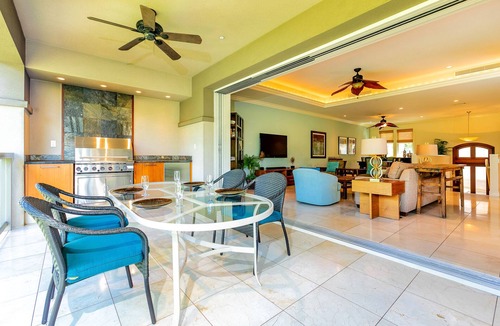 Wailea Villa | Summer Deal Wailea Beachfront Villa with Elevator and Pool Access