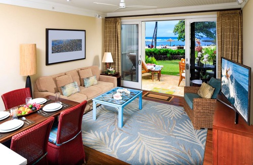 Kahuku Apartment | SUMMER REDUCED! Villa 102 KING bed, Stunning Ocean Views at Turtle Bay