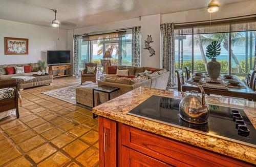 Makaha House | SURF SHACKS SPECTACULAR SUNSETS, SUNSHINE & SERENITY SURF, SWIM, SNORKEL & SCUBA