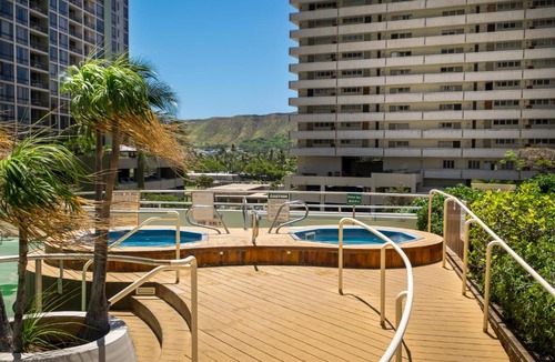 Waikiki Hotel | Sweetwater at Waikiki