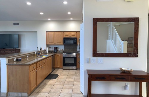 Kailua-Kona House | The Best 3bd 3ba Condo Near Ocean with AC Office and Loft ACJ1