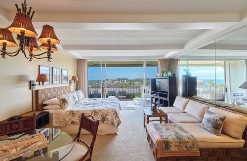 Kaanapali Apartment | The Whaler 814, Black Rock, All 5 Stars. Ocean and Beachfront Views