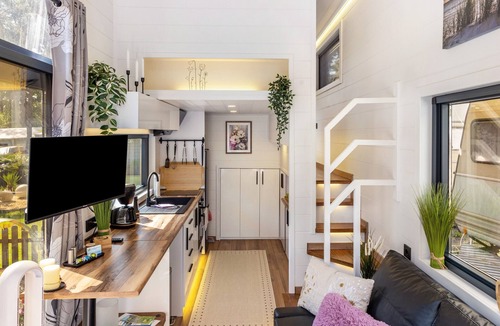 Plaue House | Tiny House Queen Dream with Private Terrace, Private Garden and Wi-Fi