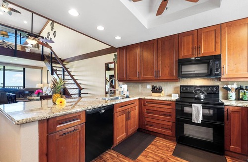 Keauhou Condo | 🏖️Top Floor Ocean View Condo w/AC | Kona Golf Course