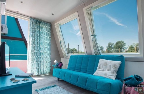 Lignano Sabbiadoro Boat Rental | Tranquil Marina Azzurra Resort House boat 2 Bedroom sleeps 6
