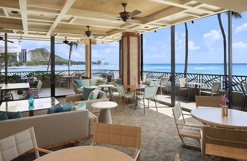 Waikiki Resort | Tropical Dream Right on Waikiki Beach! Unit w/Balcony | Outdoor Pool