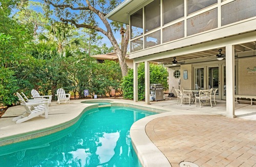 Oceanside House | Tropical Retreat | 600 Feet to Beach | Private Pool & Spa | Designer Decor | 16 Oyster Catcher Road