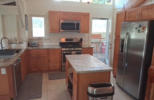 Pahoa House | Two houses for the price of one at beautiful orchid farm.
