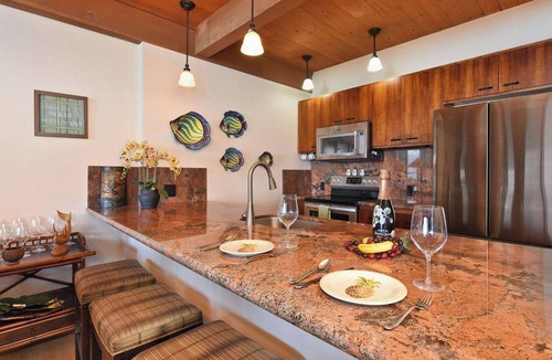 Kahana Condo | Two Oceanfront units in Kahana - Sleeps 17 in total. Perfect for big groups!