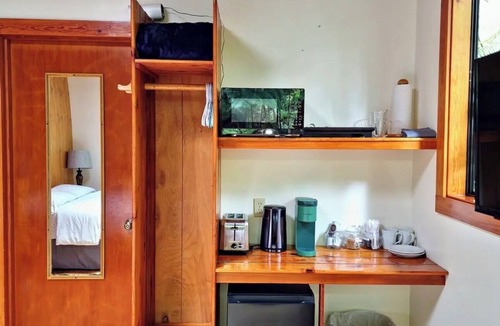 Volcano Cabin | Two peaceful cabins in marvelous Volcano, Hawaii for a relaxing stay.