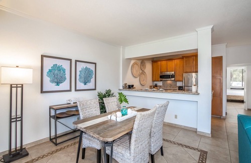 Wailea Condo | Updated Designer Condo w/Ocean Views within five minutes to the beach