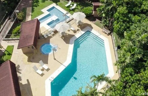 Makaha Valley Condo | Valley Vibes and Beach Bliss 2 BR Condo Free Parking/Wi-fi/Pool Monthly Friendly