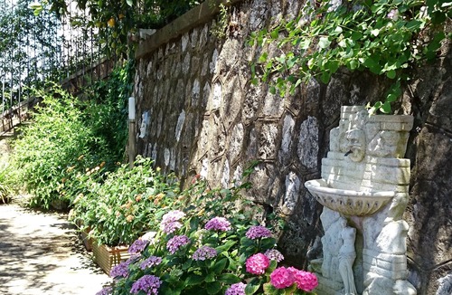 Sorrento Villa | Villa l'Ulivina - The chalet of harmony, colors and flowers in Sorrento