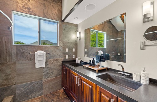 Hawaii Kai House | Villa Luana: Summer Special! Massive Price Drop! Book Now and Save Big!