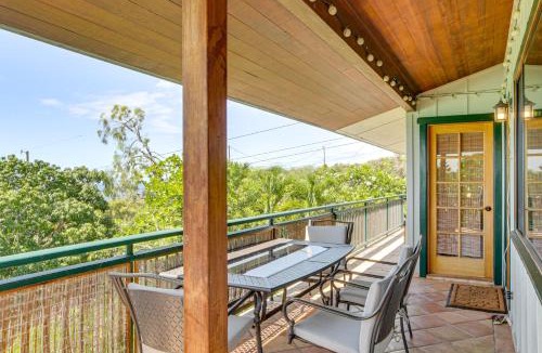 Kona Paradise House | Walk to Beach! Big Island Bungalow w/Ocean View