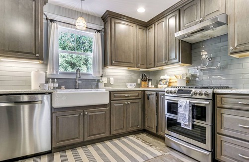 Bluffton House | Walk to Old Town Bluffton! Family Home w/Balcony