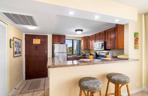Kahaluu Bay Condo | White Sands Village#213: DIRECT OCEANFRONT, BEST LOCATION IN COMPLEX!