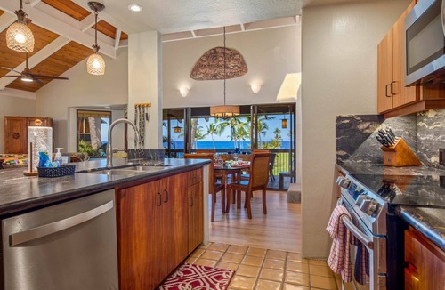 Keauhou Condo | Wonderful Kona oceanfront 6 bedrooms for 14!