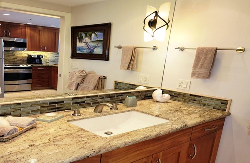 Kaanapali Condo | WOW! - WHALER's BEST STUDIO - Posh Remodel-10th Fl.- PANORAMIC Ocean Views!