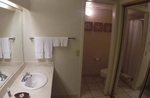 Kaanapali House | Your Hawaiian Adventure Awaits! 2 Relaxing Units, Water Activities, Parking!