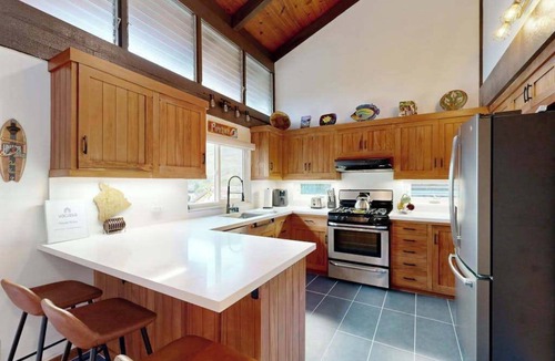 Hawaii Kai House | Zen Hawaii Kai Home with Fast WiFi, W/D, Koi Pond & Large Lanai