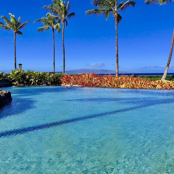DIRECT BEACHFRONT 4Bd 3BA 3892 s.f. WAILEA PANORAMIC OCEAN & OUTER ISLAND VIEWS