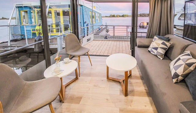 1 bedroom amazing ship in Havelsee OT Kützkow