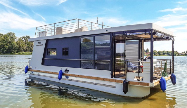 1 bedroom beach front ship in Havelsee OT Kützkow