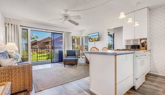2BR Ocean View w/Lanai and Kitchen - Molokai Shores 217