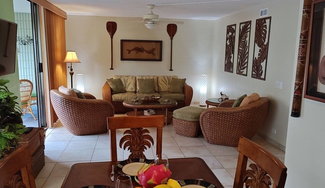 2br White Sands Village condo right at the beach