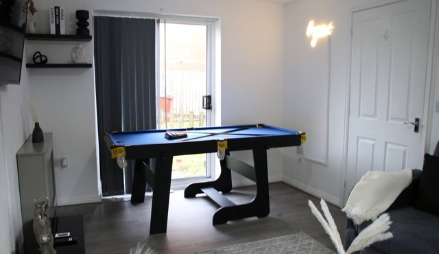 3 Bedroom House Close to City Centre/Free Parking in Manchester