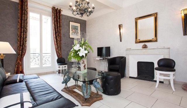 90 Rue Meynadier in Cannes