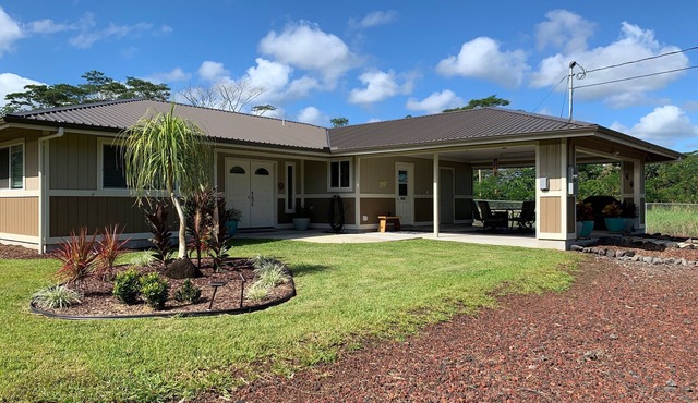 Air-conditioned Tropical Home, close to Hilo, Ocean/Beaches, Waterfalls, Volcano