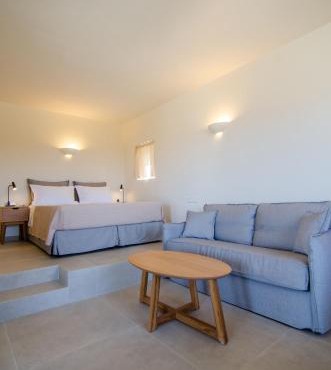 Alma Sunset Suites in Ios Chora