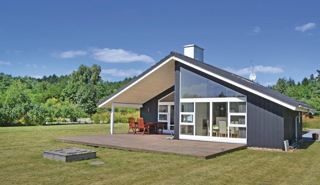Amazing home in Ebeltoft with sauna in Ebeltoft