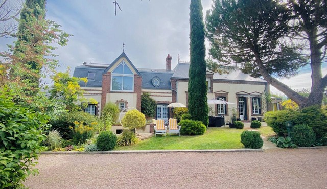 🏰An intimate getaway with authentic charm in the heart of the Perche Natural Park in Senonches