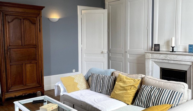 Apartment 'Villa Isabelle' with Mountain View, Private Terrace and Wi-Fi in Allevard