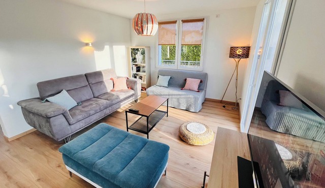 Appartement Dans Maison Entre Lacs et Montagne in Entrelacs