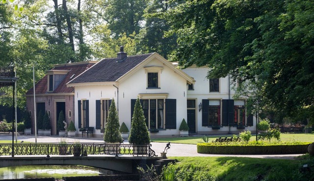 B&B and SPA Estate Matanze Hunting Room in Terwolde