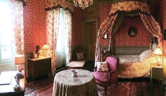 B&B Les Contreforts: An elegant stopover near Bordeaux . in Pondaurat