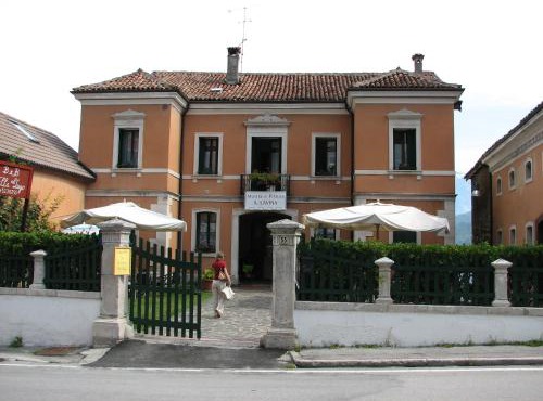 B&B Villa al Lago in Farra dʼAlpago