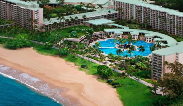 Beachfront Kaua'i Escape with Ocean Views