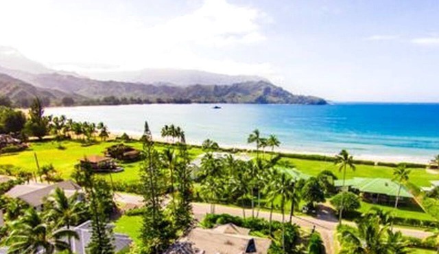 Beachside Getaway on Hanalei Bay the Island of Kuaui, Hawaii
