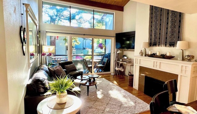 Beautiful Beach Condo! Indoor Pool!*Pet Friendly* in Blaine