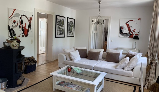 Beautiful sunny cozy design apartment to relax with 2 bedrooms in Nuthetal