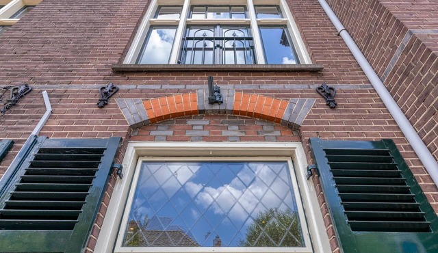 Beautifully renovated 1900 mansion on the edge of downtown Hilversum in Hilversum