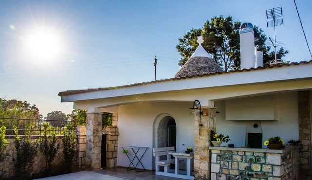 Beb surrounded by greenery a few km from Alberobello with swimming pool and spa in Alberobello