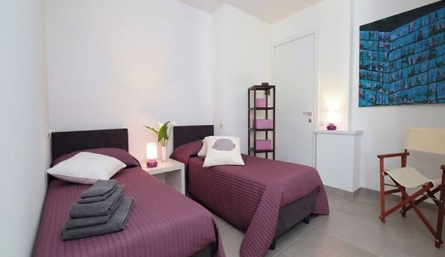 Bed and Breakfast Loggia degli Artisti 'Spacious Room' with Pool, Wi-Fi and Air Conditioning