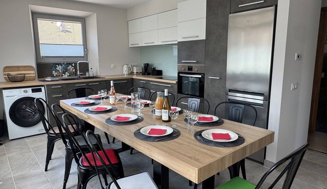 Between Lake and Mountains "LE SOLLIET" new in 2025, ideal for groups and families in Faverges