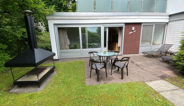 Birdcage bungalow yellowhammer in Grömitz